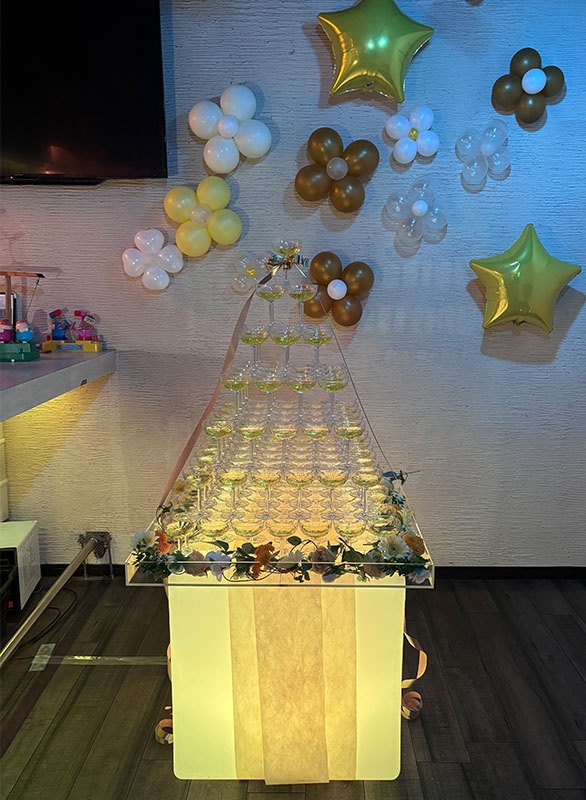 シャンパンタワー設置イメージ11